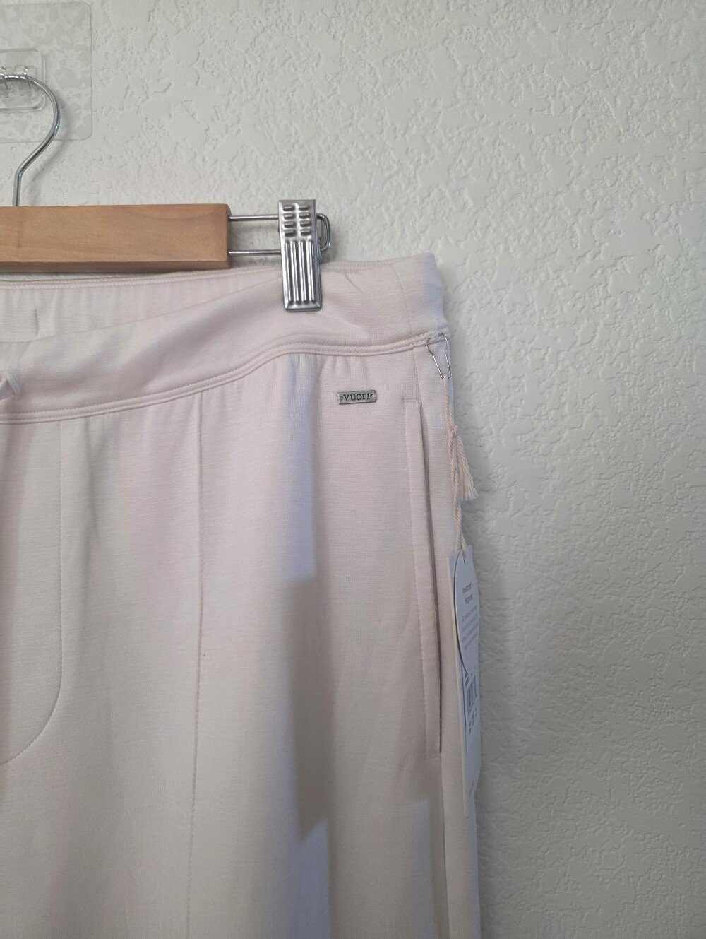 Vuori Compose Wideleg Pants Marshmallow Small NEW NWT - Picture 6 of 8